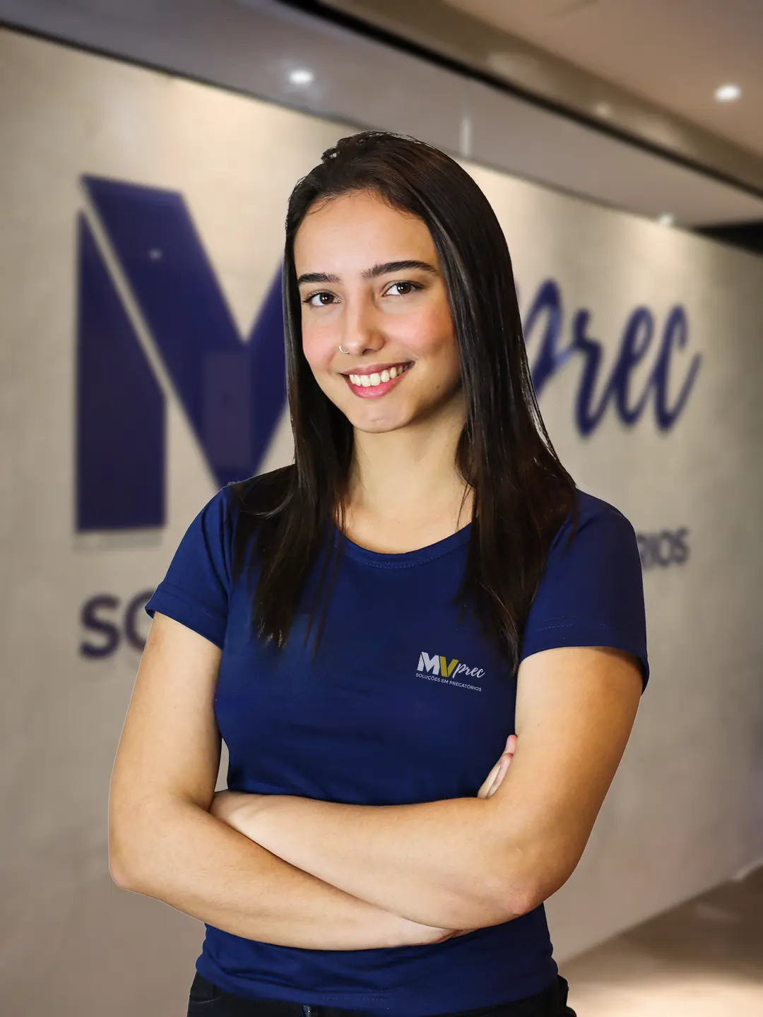 Foto da especialista em precatórios da MV Prec, Thassia Faleiro